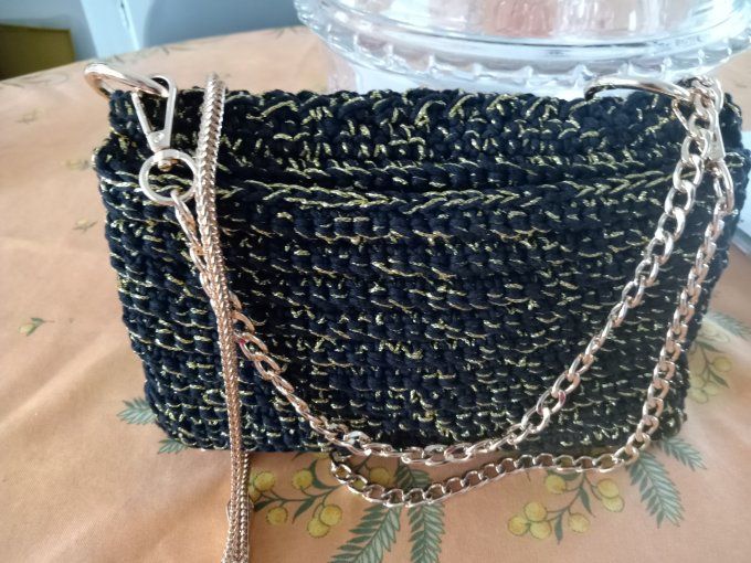 Pochette  noir et or