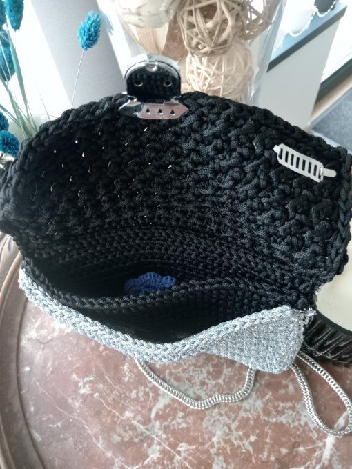 POCHETTE NOIR ET ARGENT