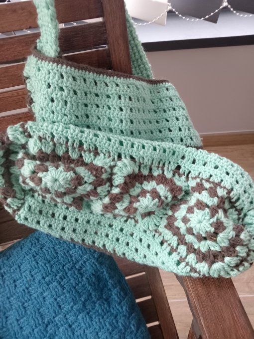 SAC DE PLAGE VERT EN LAINE