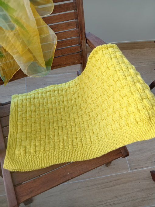 COUVERTURE EN LAINE ACRYLIQUE