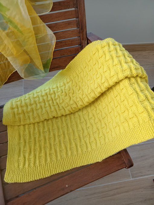 COUVERTURE EN LAINE ACRYLIQUE