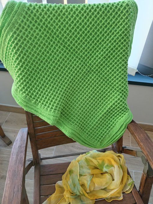 COUVERTURE BEBE EN LAINE ACRYLIQUE